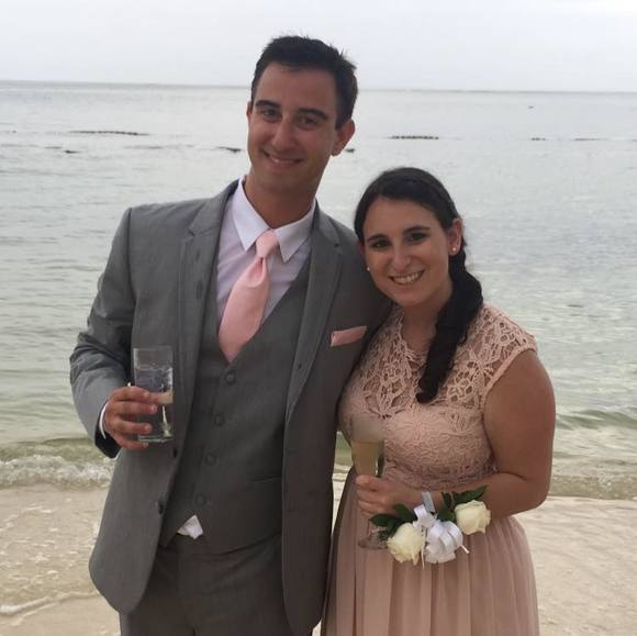 Profile Picture of Mike Zipko (@mikezipko) on Poshmark