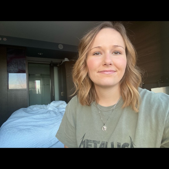 Profile Picture of Jessica Goerger (@jessicagoerger) on Poshmark