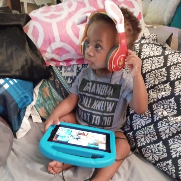 Profile Picture of Lisa Mac (@lisa_mac) on Poshmark