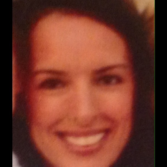 Profile Picture of Terri Tygart (@territ972) on Poshmark