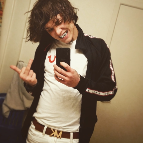 Profile Picture of Darrell james Wootton ii (@_shelovesdeezy) on Poshmark