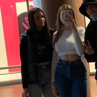 Profile Picture of Lilly Holmes (@LillyHo01250912) on Twitter