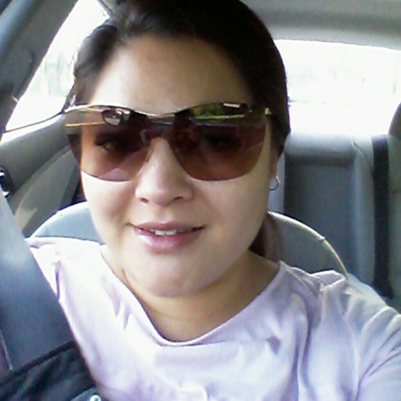 Profile Picture of Jackie Easey (@jeasey925) on Poshmark