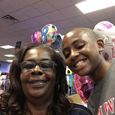 Profile Picture of Renee Staton (@reneewonson) on Twitter