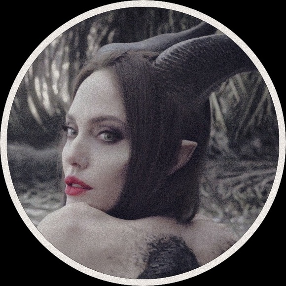 Profile Picture of Lauren Slish (@druisi) on Poshmark