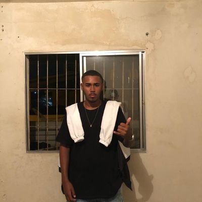 Profile Picture of Daniel Valadares (@martins_il) on Twitter