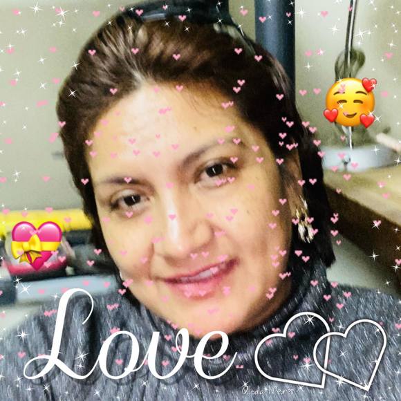 Profile Picture of Mery Perez (@meryperez228) on Poshmark