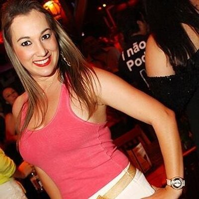 Profile Picture of Ana (@AnaMartignago) on Twitter