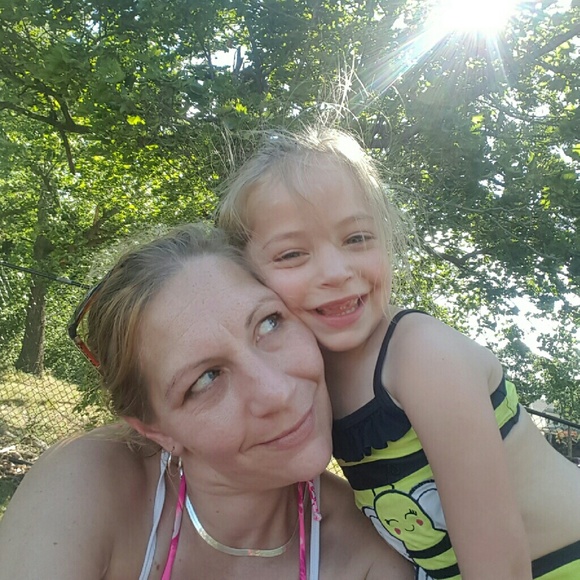 Profile Picture of Cecelia Moore (@motherforever) on Poshmark