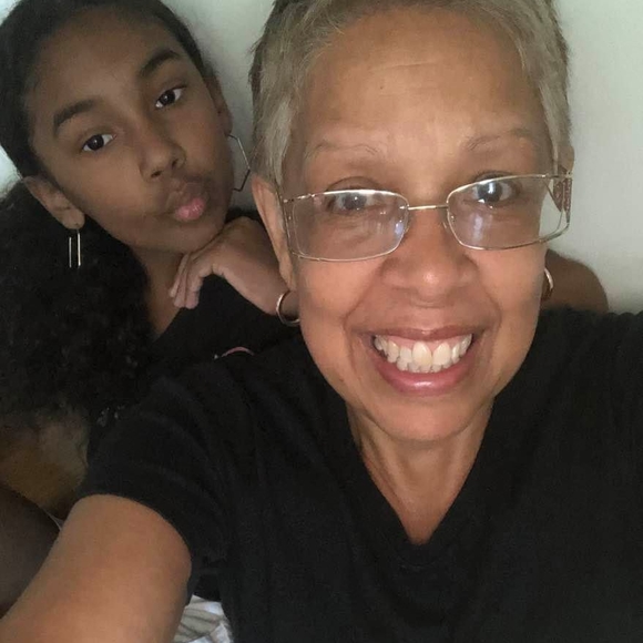 Miriam Borrero - Poshmark Profile Picture of Miriam Borrero (@miriam5906) on Poshmark