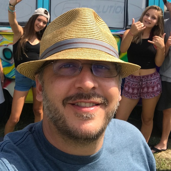 Profile Picture of Chad Jankord (@thechadwasgreat) on Poshmark