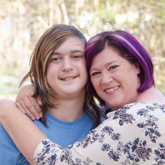 Profile Picture of Juli Zajc (@julizajc) on Poshmark