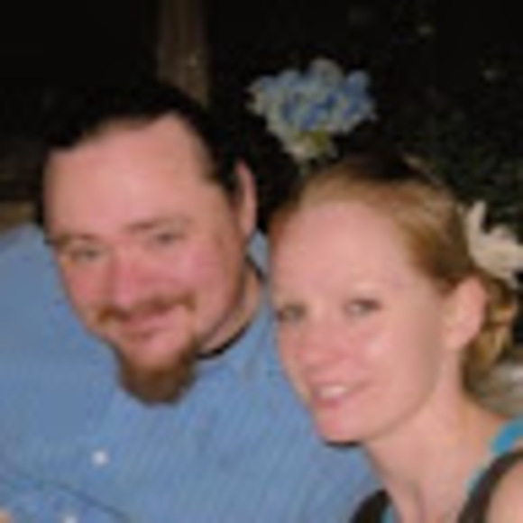 Profile Picture of Wendi Sleva (@wendijo7889) on Poshmark