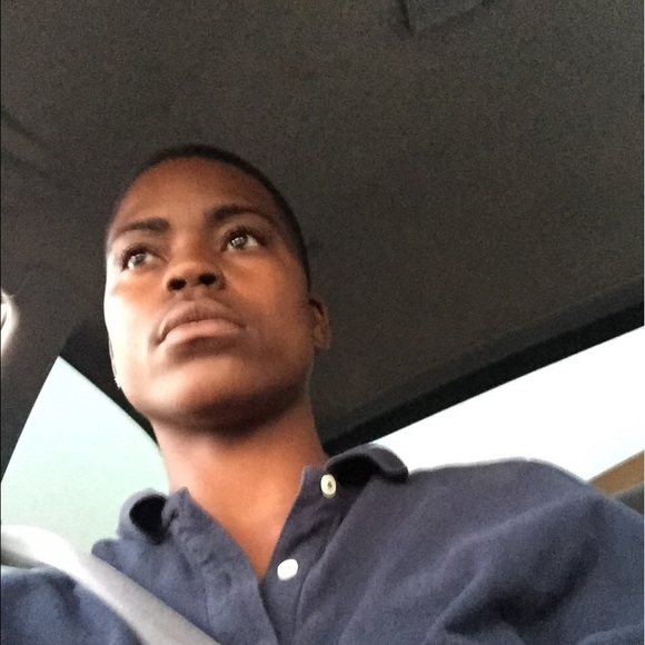 Taz Lee - Poshmark Profile Picture of Taz Lee (@tazlee2500) on Poshmark