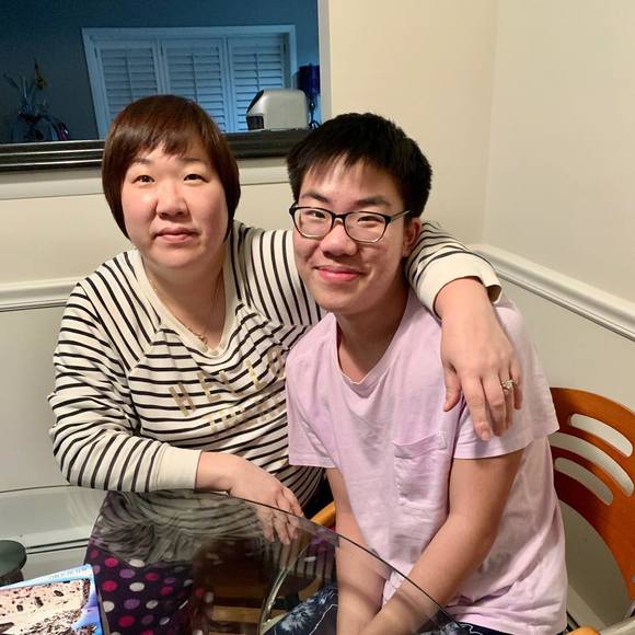 Profile Picture of Mincho Han (@mincho76) on Poshmark