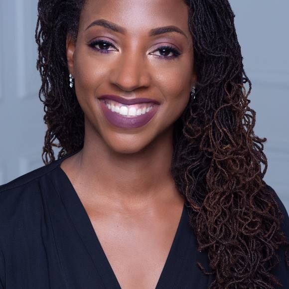 Profile Picture of Yolanda Cumbess (@ycumbess) on Poshmark