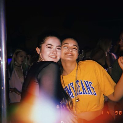 Profile Picture of Caitlin (@caitlin__duff) on Twitter