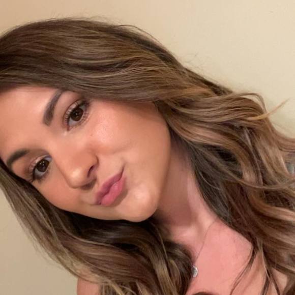 Profile Picture of Sabrina Jasien (@sabrinaj702) on Poshmark