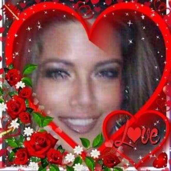 Profile Picture of Chrissy Chris (@chrissychris665) on Poshmark