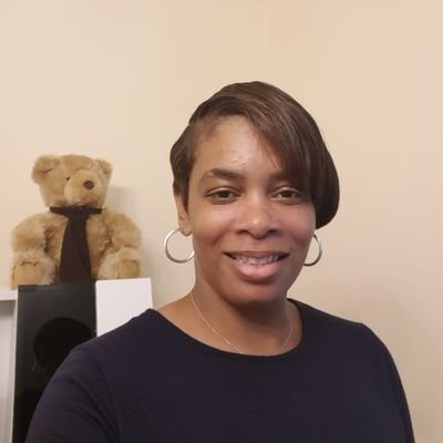 Profile Picture of Terry Pascal (@terryann777) on Twitter