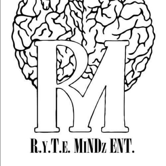 Darius Porter - Poshmark Profile Picture of Darius Porter (@darius_porter05) on Poshmark