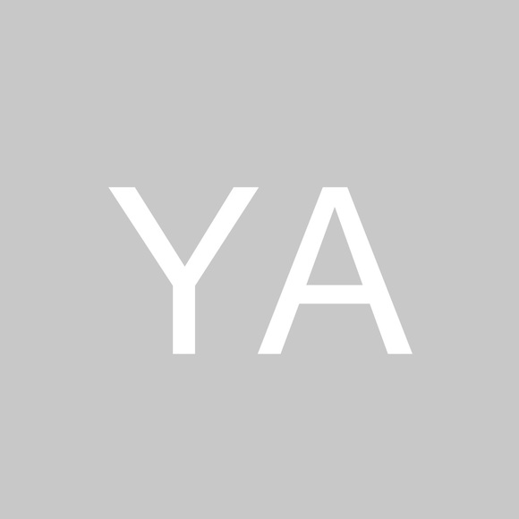 Profile Picture of Yasmeen Ansari (@yoreilly) on Poshmark