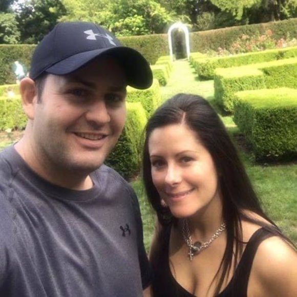 Profile Picture of Kevin Hooley (@kevinhooley) on Poshmark