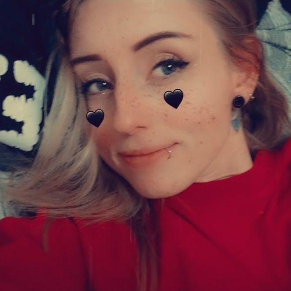 Profile Picture of Jade Carrick (@jcarrickk) on Poshmark