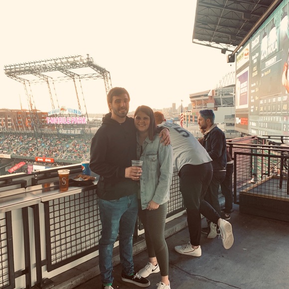 Profile Picture of Alexa Kourtis (@alexa_kourtis) on Poshmark