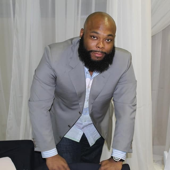 Profile Picture of Walter Farrow iii (@wltfarrow1) on Poshmark