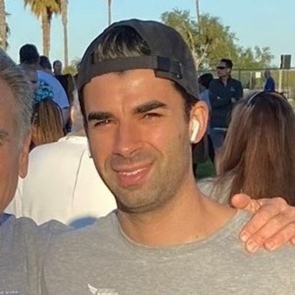 Profile Picture of Ariel Adler (@arieljadler) on Poshmark