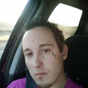 Profile Picture of Dustin Mayer (@dustinmayer1214) on Twitter