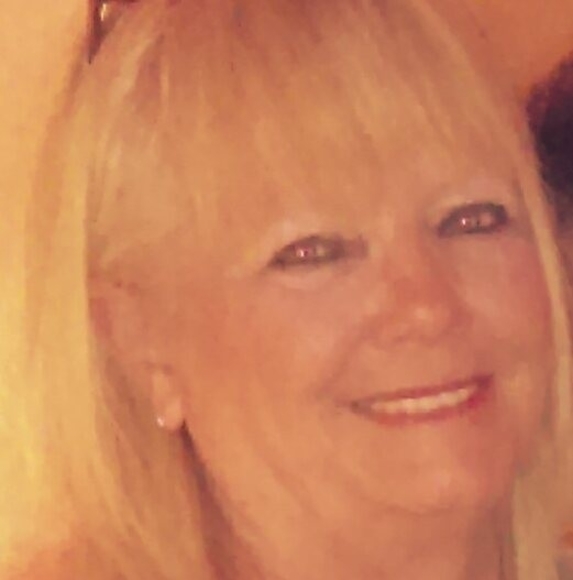 Profile Picture of Carol Michaels (@cmich5577) on Poshmark