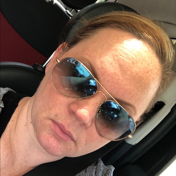 Profile Picture of Tonya Mcdaniel (@tmcdaniel0507) on Poshmark