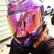 Profile Picture of Allison Mahon (@LegallyChocolate) on Youtube