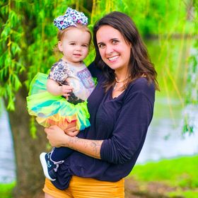 Profile Picture of Ava Graves (@avagraves202) on Pinterest