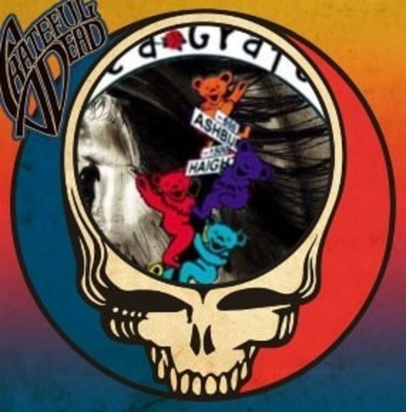 Profile Picture of Thomas Greer (@tomiez) on Poshmark