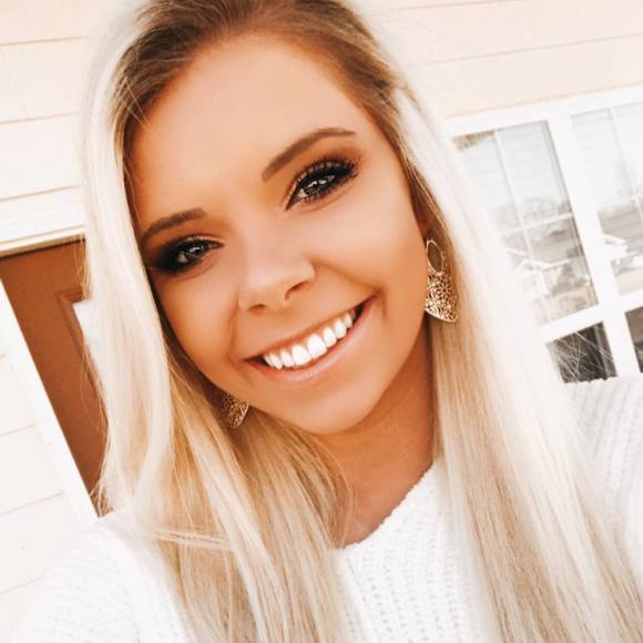 Profile Picture of Haley Autrey (@haleyalane718) on Poshmark