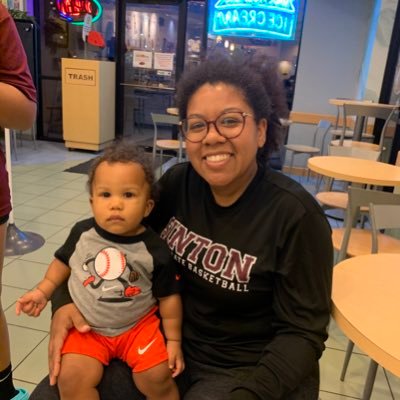 Profile Picture of Dina Serrano (@Marley7380) on Twitter