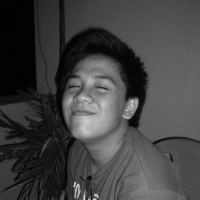 Profile Picture of Daniel Laroza (@MorbidlyPlump) on Twitter