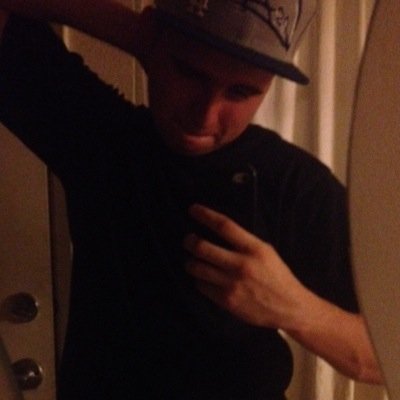 Profile Picture of Ian Zamora (@Ian_on_da_scene) on Twitter