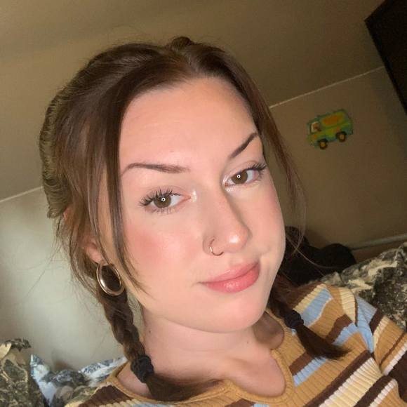 Profile Picture of Megan Septon (@megsept) on Poshmark