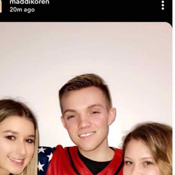 Profile Picture of Jeffrey Bennett (@jeffbennett1998) on Poshmark