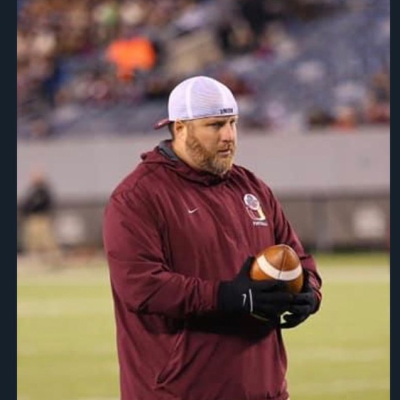 Ronald Zieser - Poshmark Profile Picture of Ronald Zieser (@ronaldzieser) on Poshmark