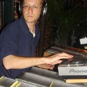 Profile Picture of Scott Bakal (@dj_scottb) on Myspace