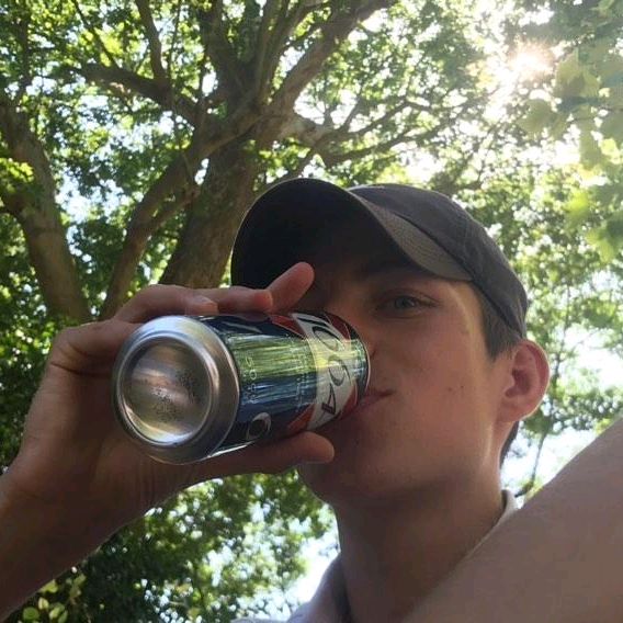Profile Picture of alexdrg (@alexdrge) on Tiktok