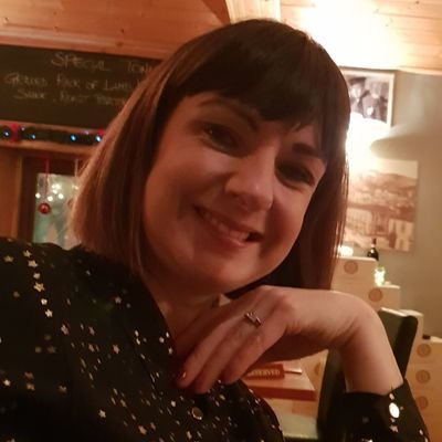 Profile Picture of Louise M. ONeill (@LouiseMONeill1) on Twitter