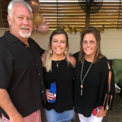 Profile Picture of Kelly McGuire (@kelly_mcguire6) on Twitter