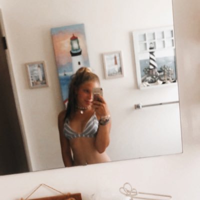 Profile Picture of Brooke ✨ (@brookeroth_) on Twitter