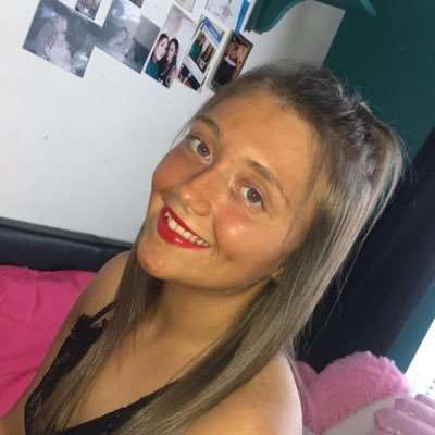 Profile Picture of Caitlin Hutton (@CaitlinHutton15) on Twitter